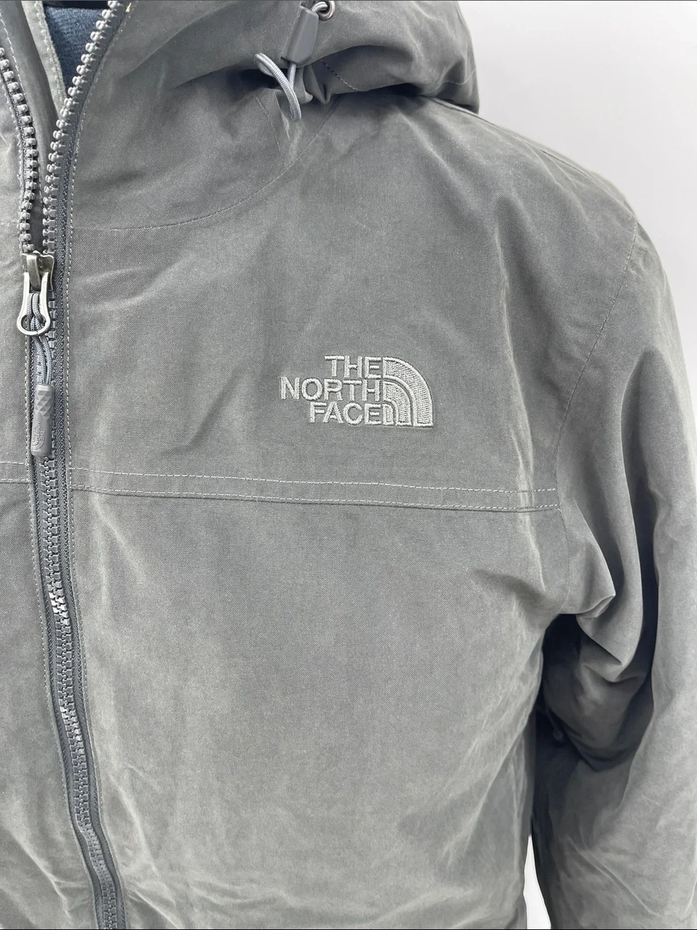 The North Face Men's Hooded Jacket ZIP OUT LINER SIZE S HYVENT